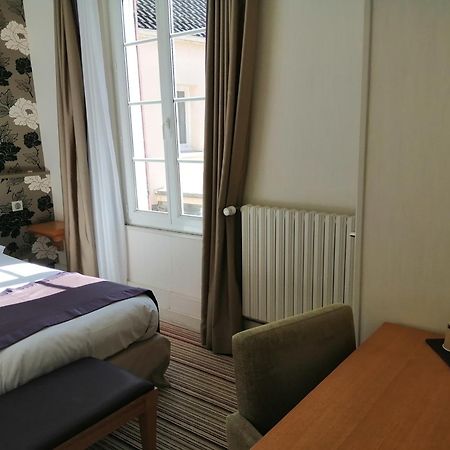 Hotel Les Fleurs Pontaubert ภายนอก รูปภาพ
